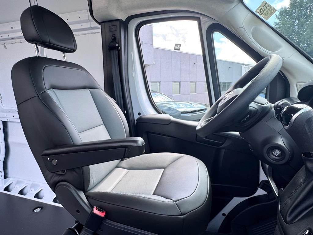 new 2024 Ram ProMaster 2500 car, priced at $44,950