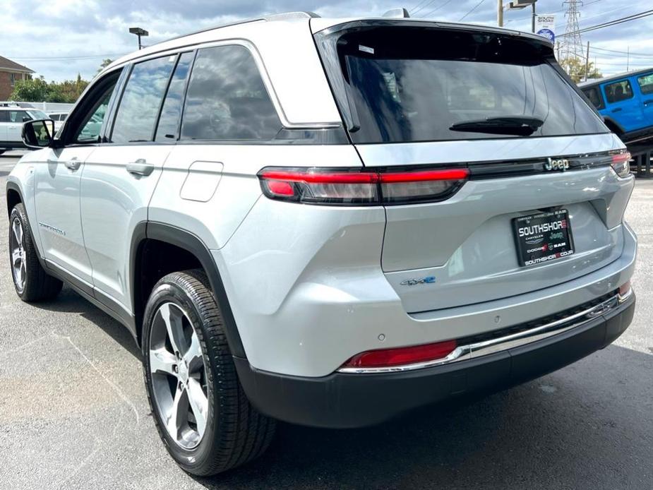 new 2024 Jeep Grand Cherokee 4xe car, priced at $39,995