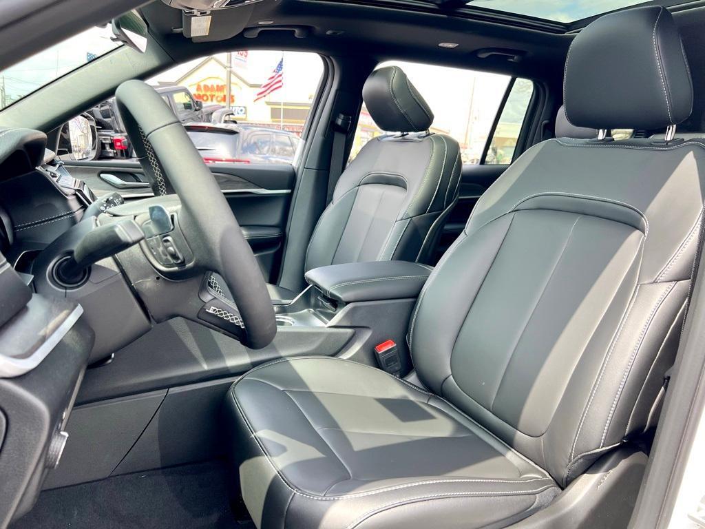 new 2025 Jeep Grand Cherokee L car, priced at $49,442