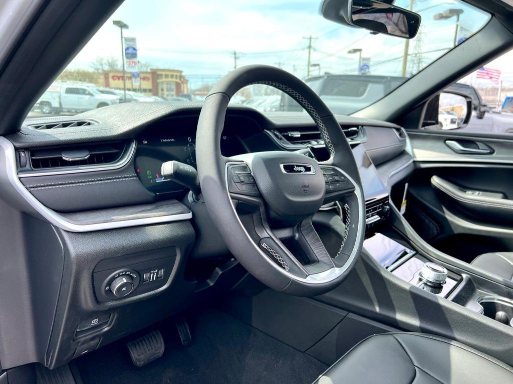 new 2025 Jeep Grand Cherokee L car, priced at $49,442