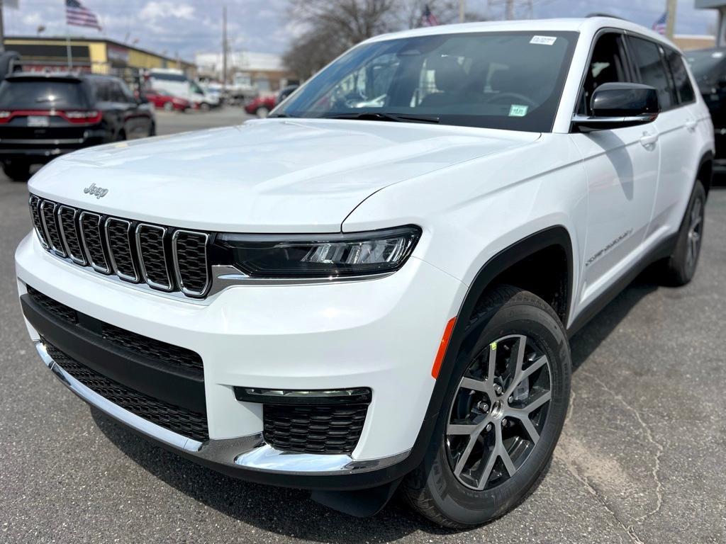 new 2025 Jeep Grand Cherokee L car, priced at $49,442