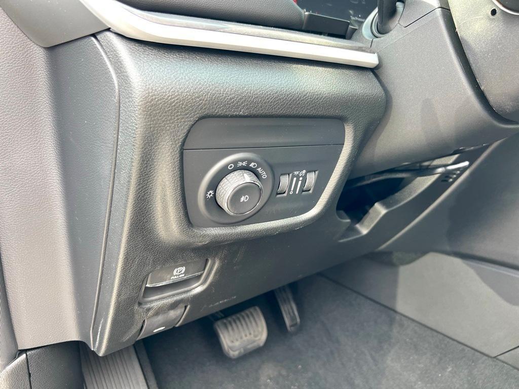 new 2025 Jeep Grand Cherokee L car, priced at $49,442