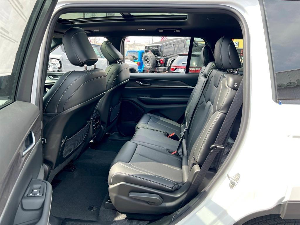 new 2025 Jeep Grand Cherokee L car, priced at $49,442
