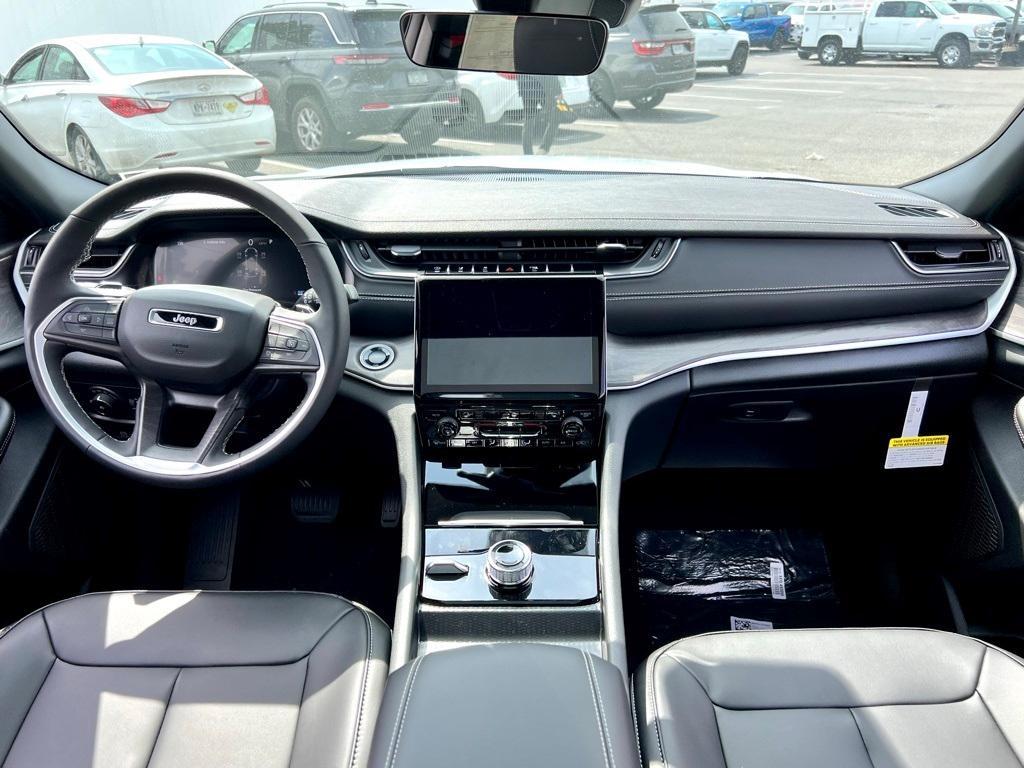 new 2025 Jeep Grand Cherokee L car, priced at $49,442