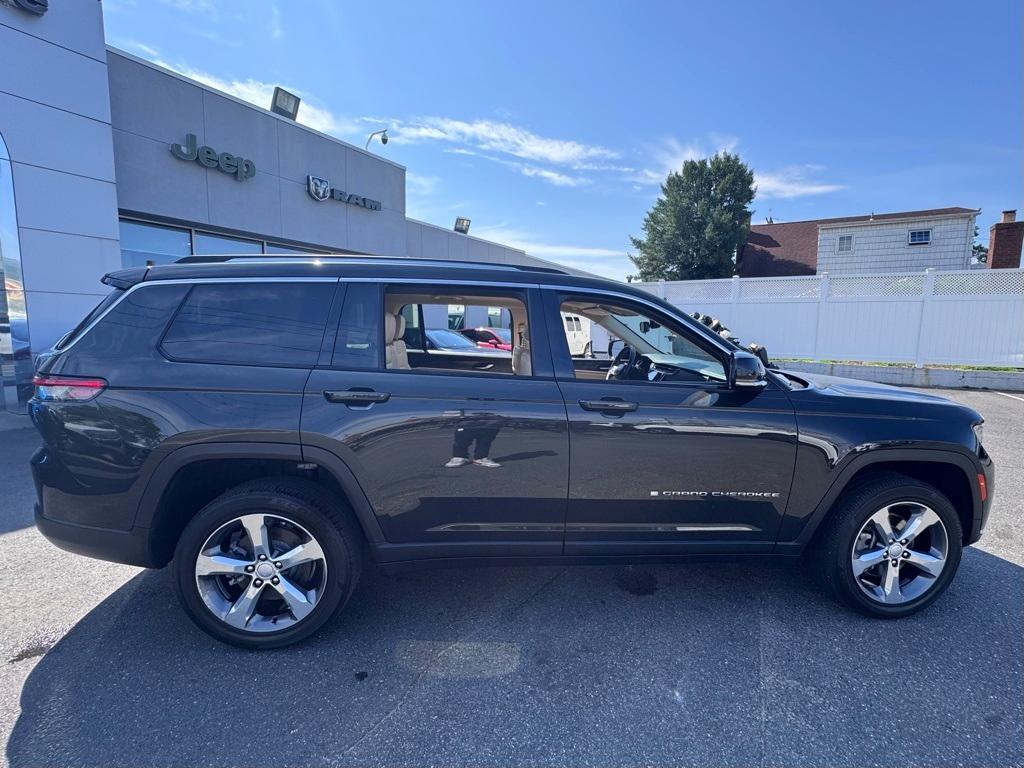 used 2022 Jeep Grand Cherokee L car, priced at $30,850