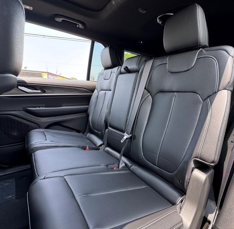 new 2025 Jeep Grand Cherokee L car, priced at $51,762
