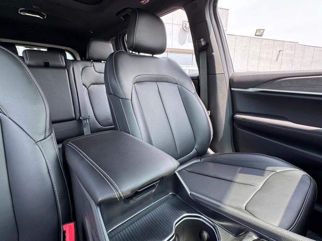 new 2025 Jeep Grand Cherokee L car, priced at $51,762