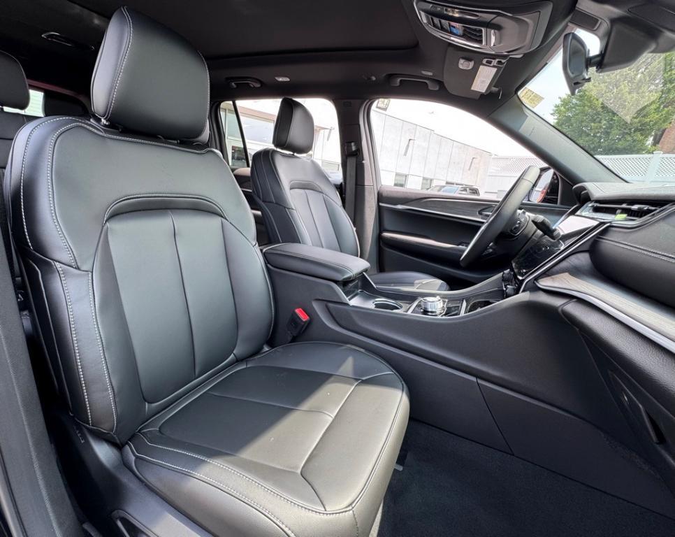 new 2025 Jeep Grand Cherokee L car, priced at $51,762