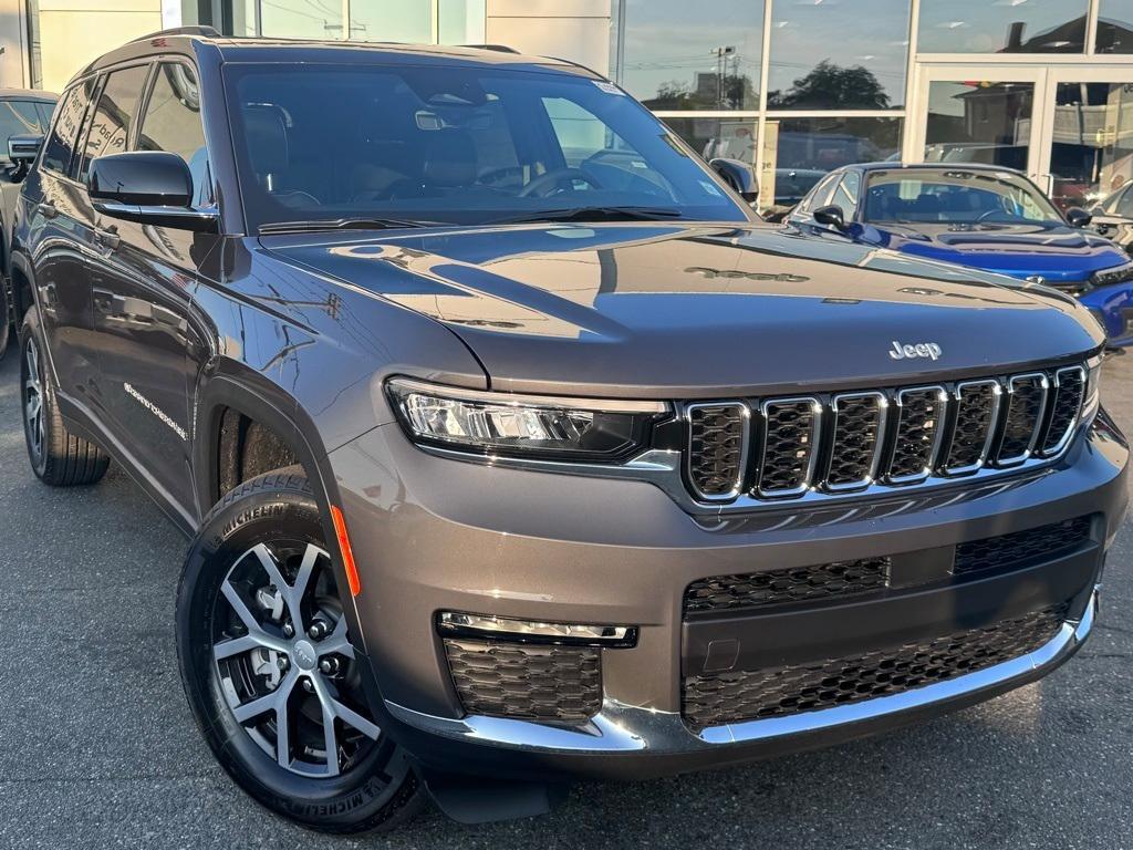 new 2025 Jeep Grand Cherokee L car, priced at $44,926