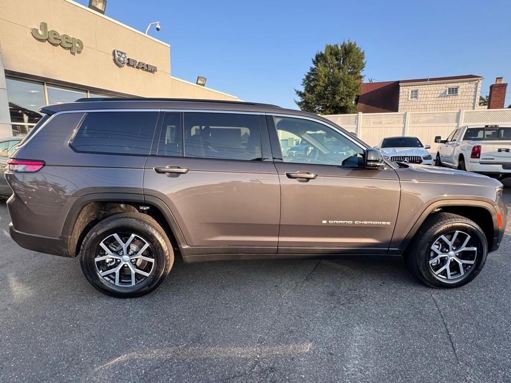 new 2025 Jeep Grand Cherokee L car, priced at $44,926