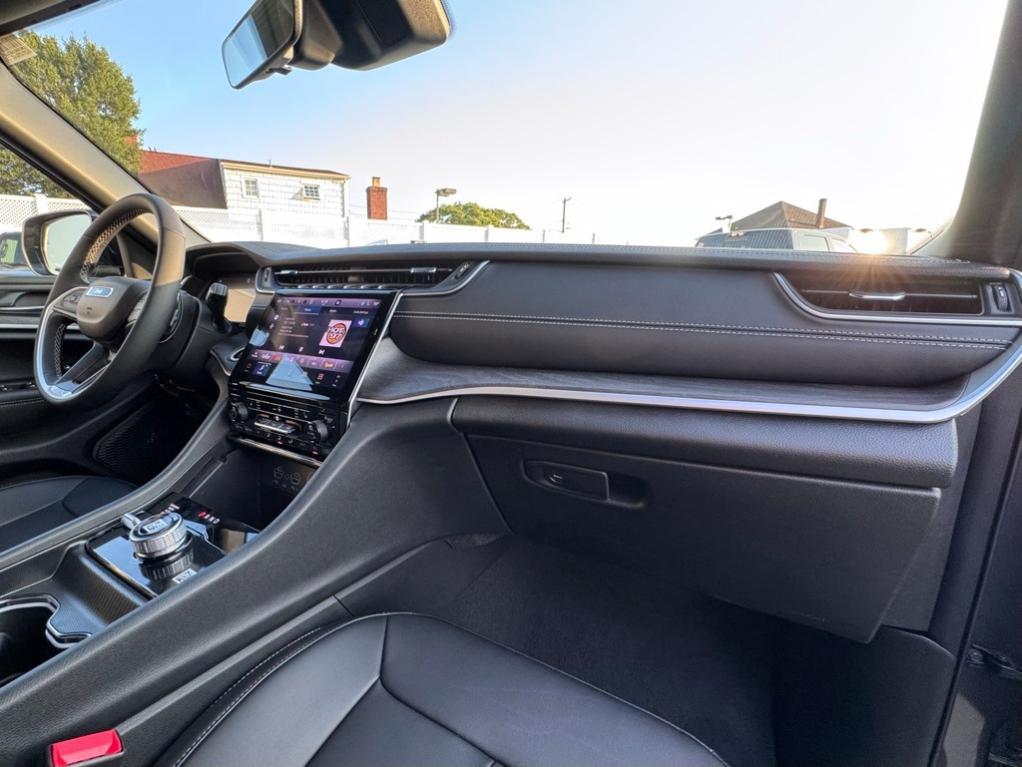 new 2025 Jeep Grand Cherokee L car, priced at $44,926