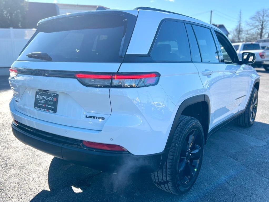 new 2025 Jeep Grand Cherokee car, priced at $43,850