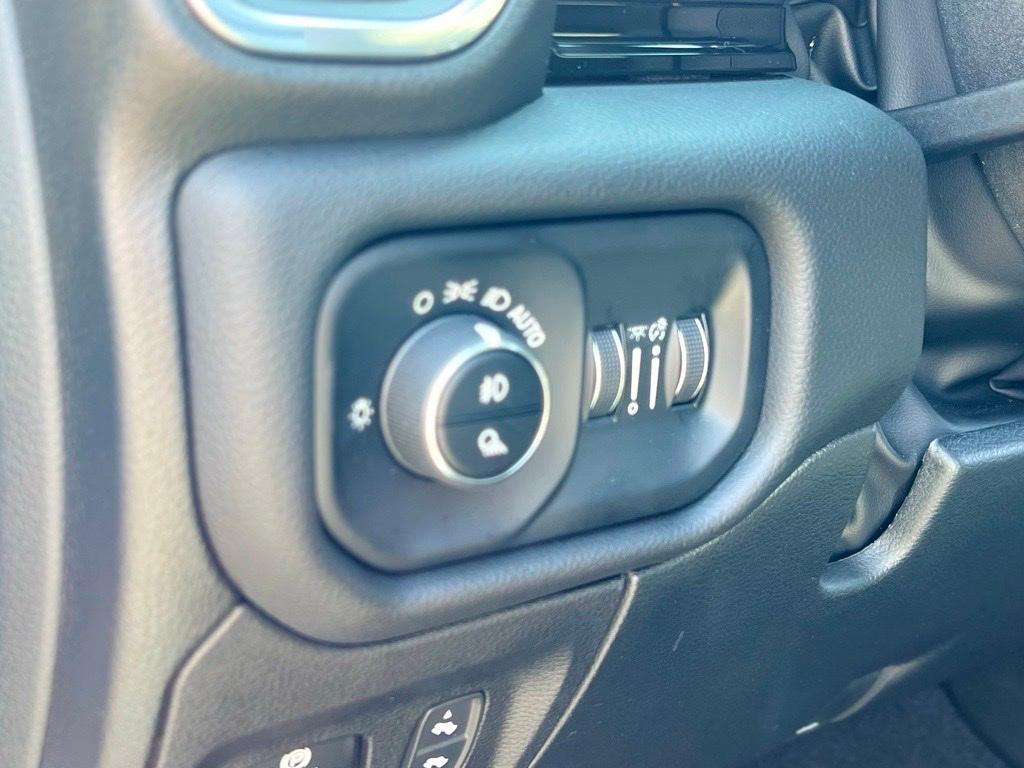 new 2025 Ram 1500 car, priced at $66,758