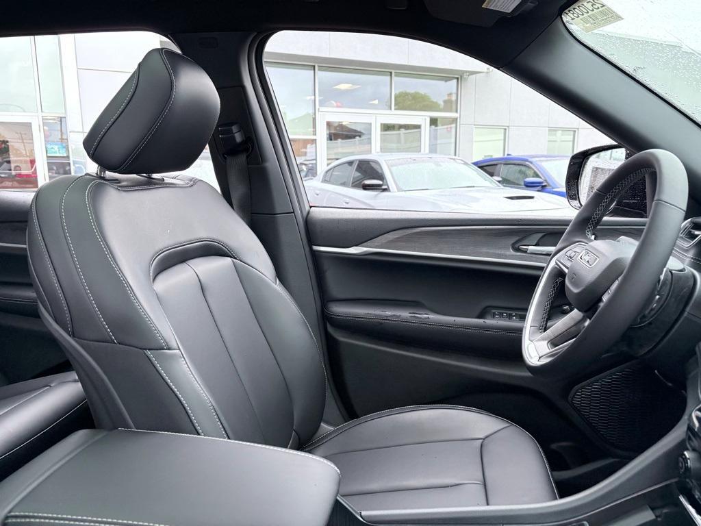 new 2025 Jeep Grand Cherokee L car, priced at $44,926