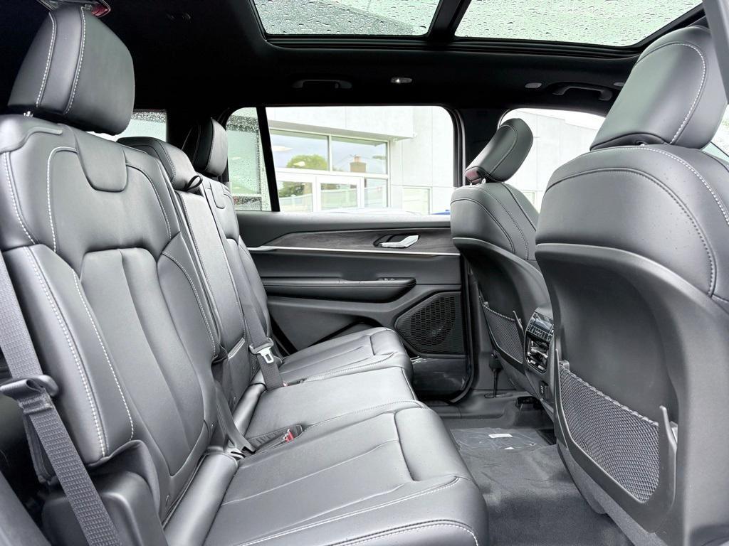 new 2025 Jeep Grand Cherokee L car, priced at $44,926