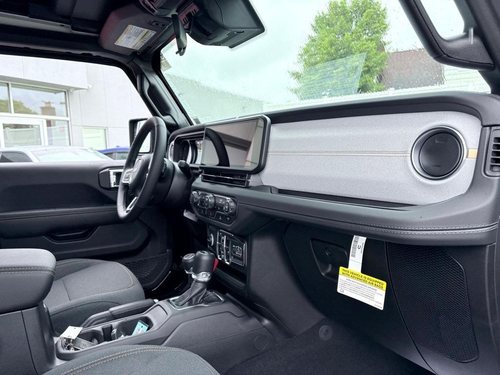 new 2025 Jeep Wrangler car, priced at $48,426