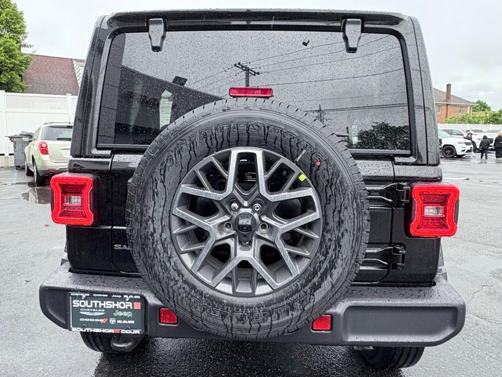 new 2025 Jeep Wrangler car, priced at $48,426