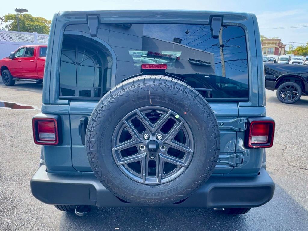 new 2025 Jeep Wrangler car, priced at $49,965