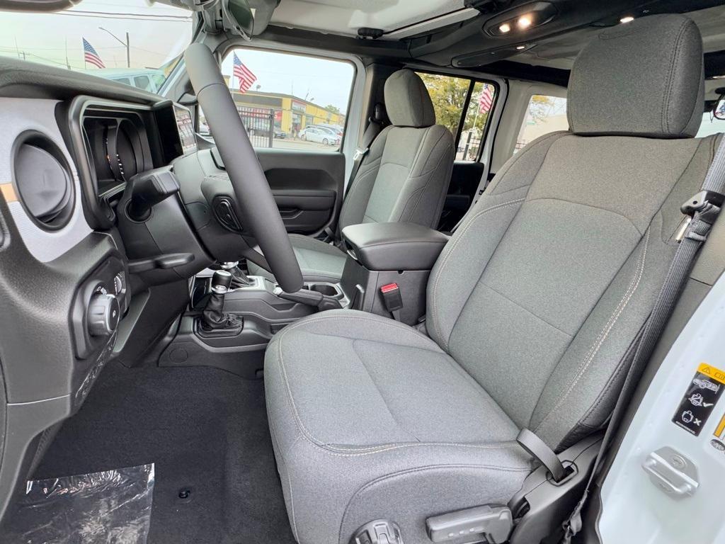 new 2025 Jeep Wrangler car
