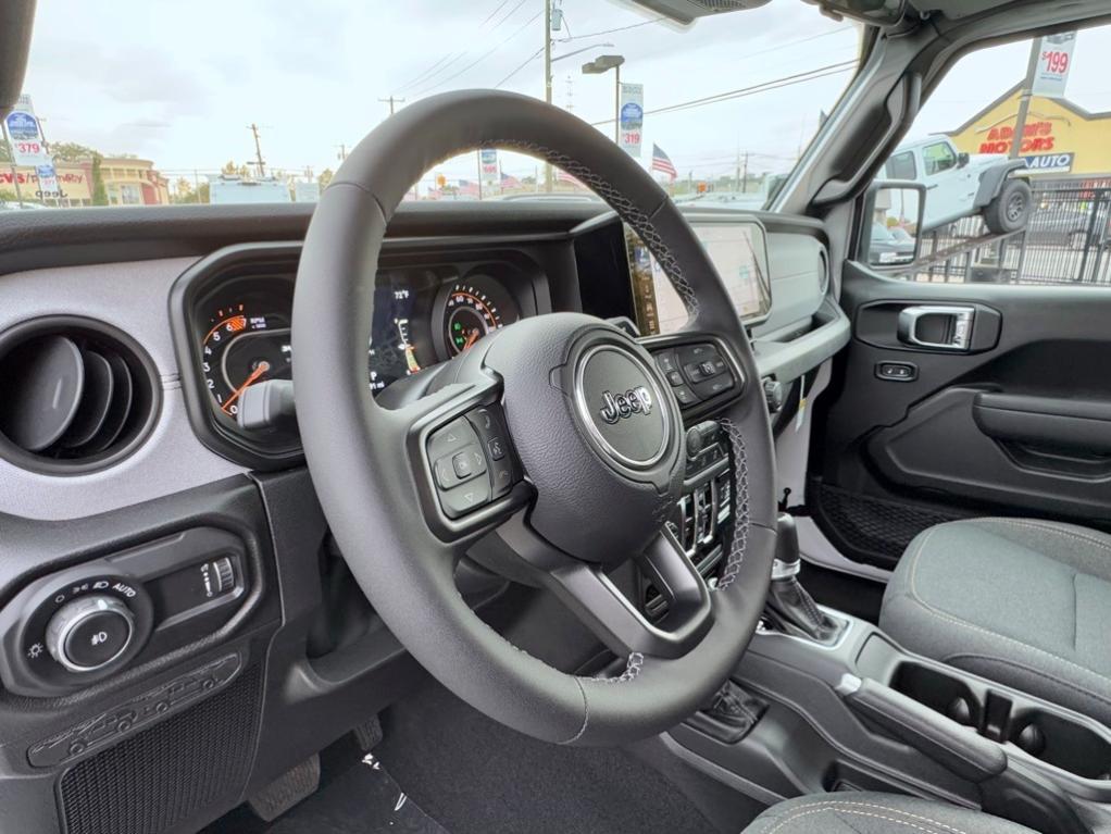 new 2025 Jeep Wrangler car
