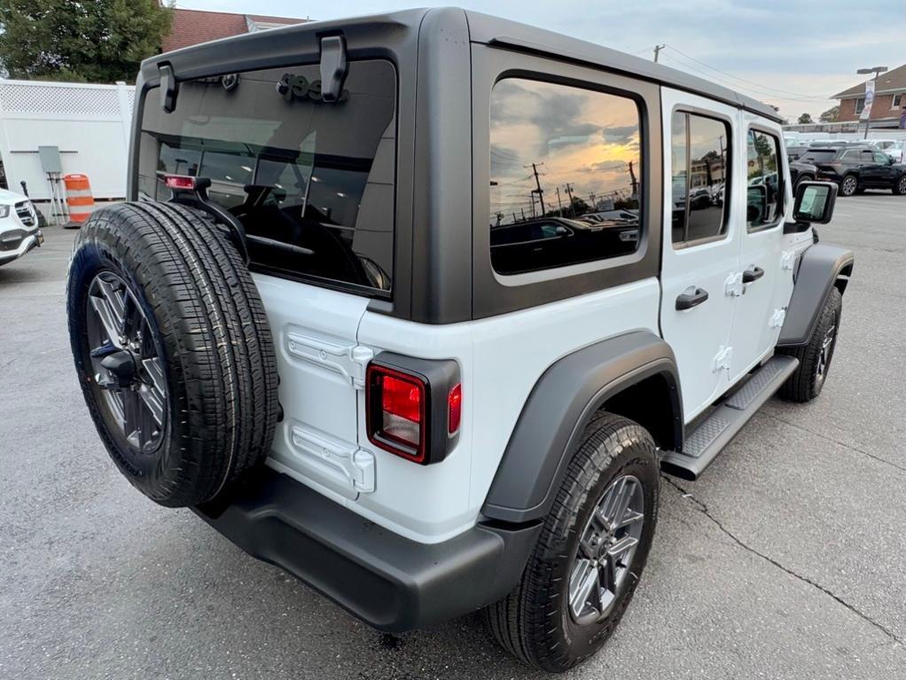 new 2025 Jeep Wrangler car