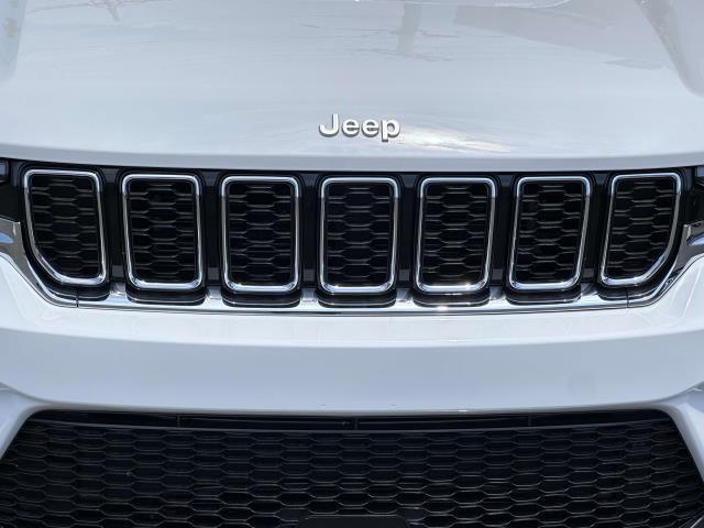 new 2024 Jeep Grand Cherokee car, priced at $39,495