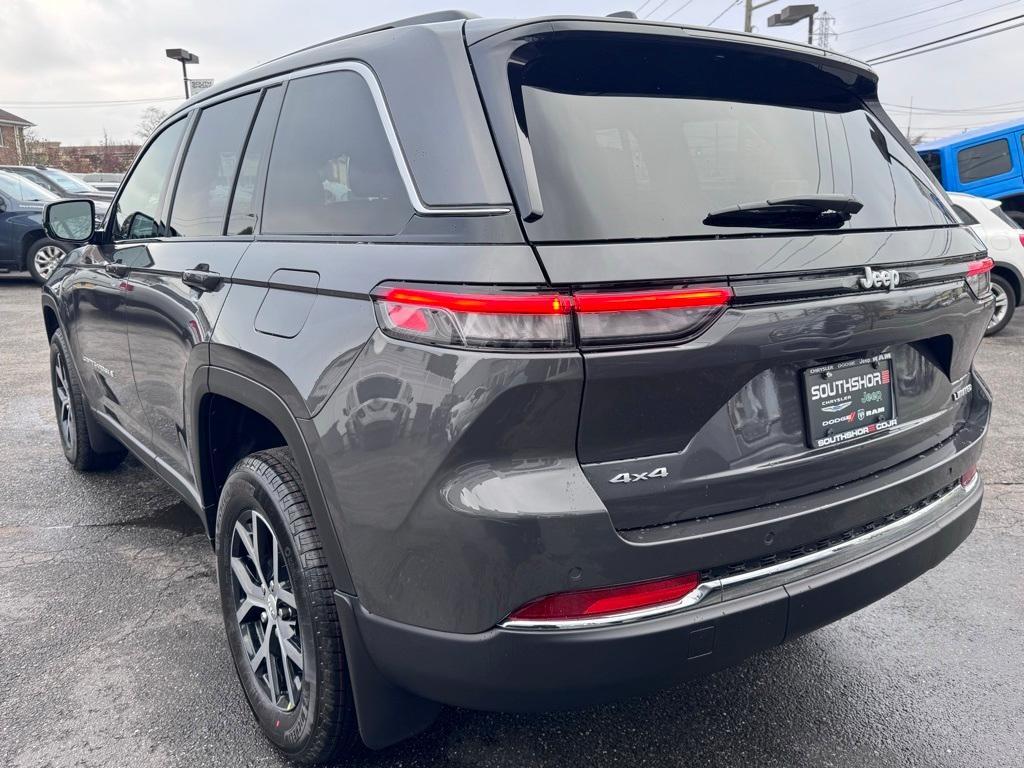 new 2025 Jeep Grand Cherokee car, priced at $48,185