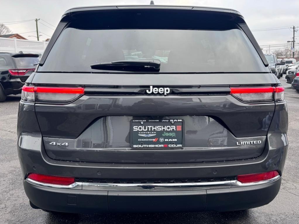 new 2025 Jeep Grand Cherokee car, priced at $48,185