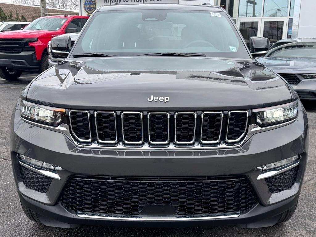 new 2025 Jeep Grand Cherokee car, priced at $48,185
