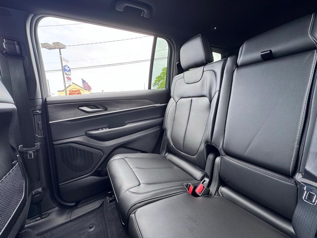 new 2025 Jeep Grand Cherokee L car, priced at $44,950