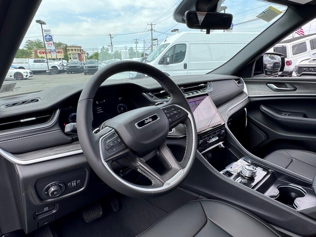 new 2025 Jeep Grand Cherokee L car, priced at $44,950