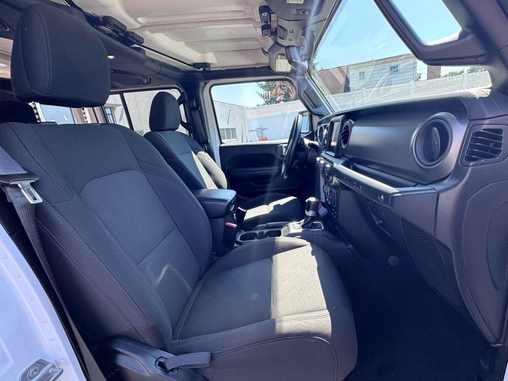 used 2022 Jeep Wrangler Unlimited car, priced at $34,450