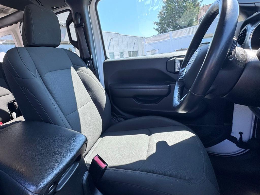 used 2022 Jeep Wrangler Unlimited car, priced at $34,450