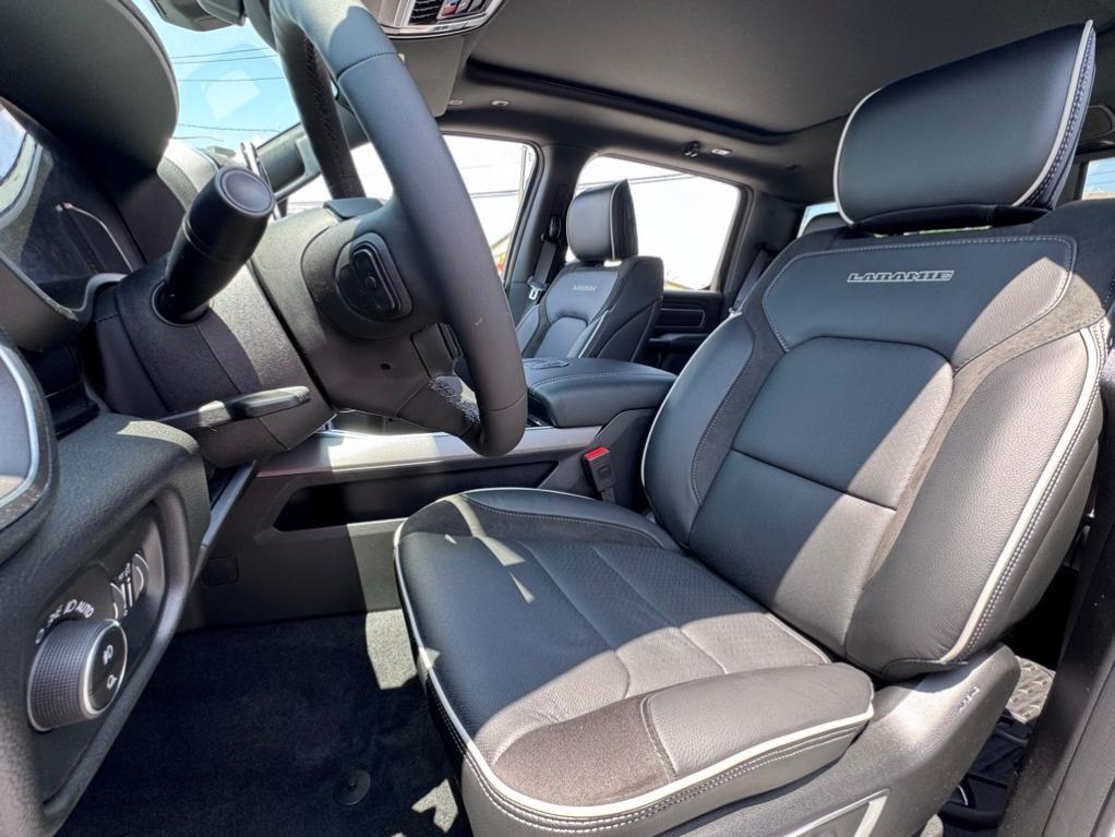 new 2025 Ram 1500 car, priced at $66,621
