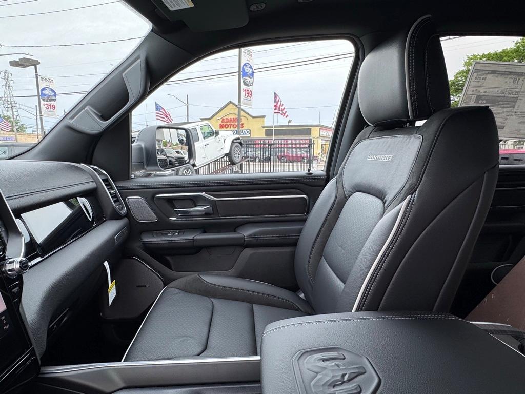 new 2025 Ram 1500 car, priced at $66,621