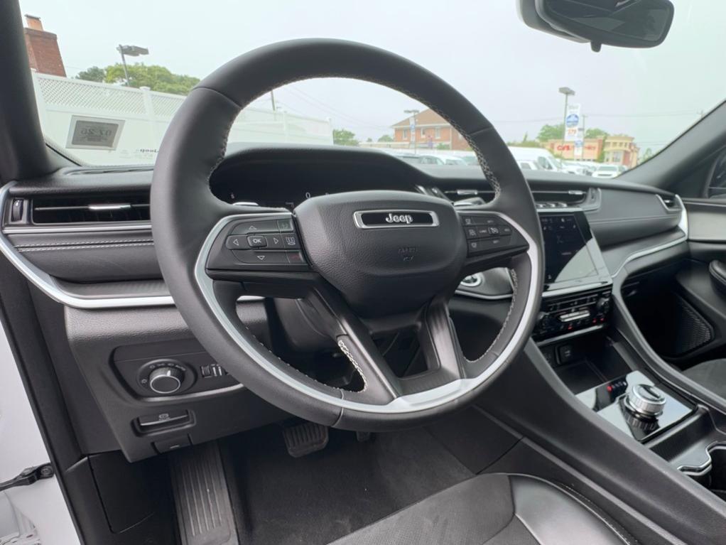 used 2024 Jeep Grand Cherokee car, priced at $34,850