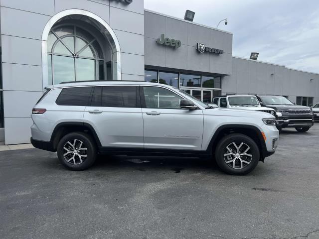 new 2024 Jeep Grand Cherokee L car, priced at $43,450