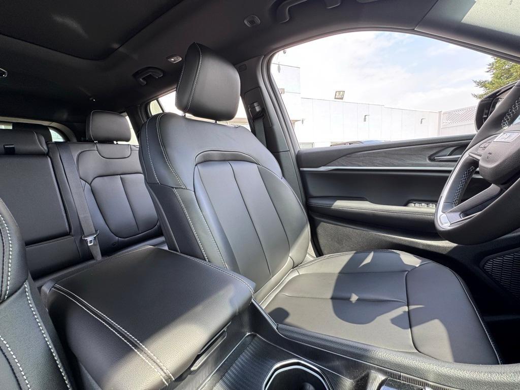 new 2025 Jeep Grand Cherokee L car, priced at $48,950