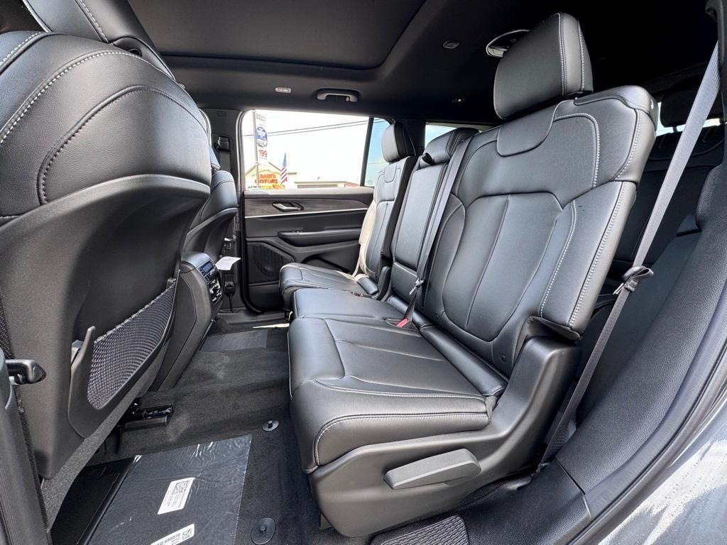 new 2025 Jeep Grand Cherokee L car, priced at $48,950