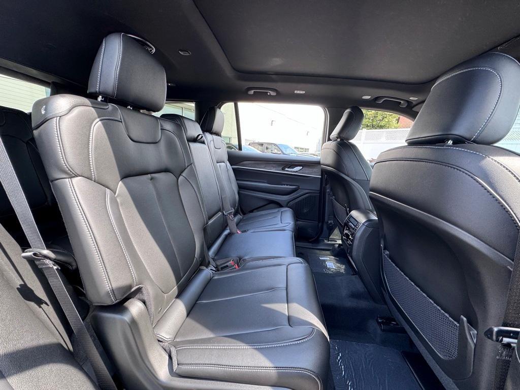 new 2025 Jeep Grand Cherokee L car, priced at $48,950