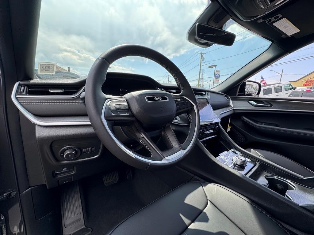 new 2025 Jeep Grand Cherokee L car, priced at $48,950