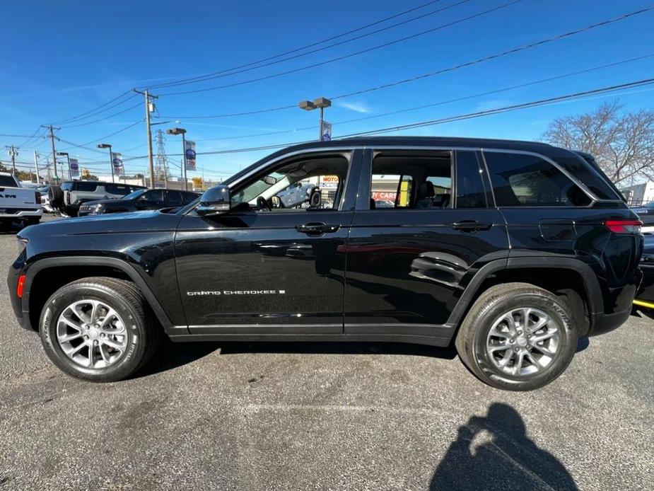 used 2023 Jeep Grand Cherokee car, priced at $33,850