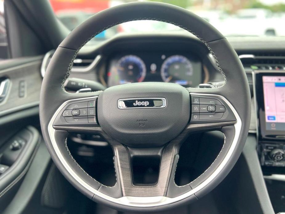 new 2024 Jeep Grand Cherokee L car, priced at $39,495