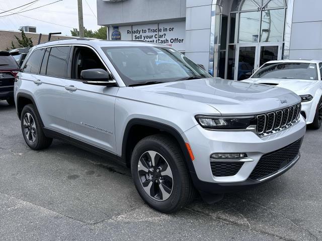 new 2024 Jeep Grand Cherokee 4xe car, priced at $39,995