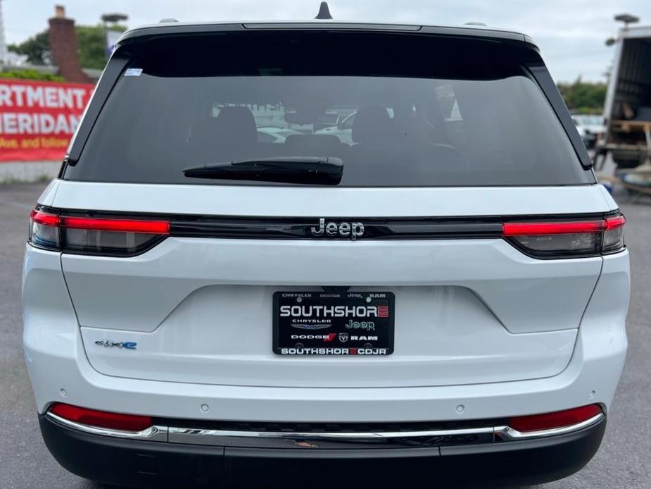 new 2024 Jeep Grand Cherokee 4xe car, priced at $37,995