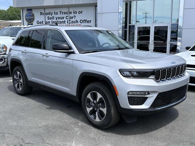 new 2024 Jeep Grand Cherokee 4xe car, priced at $39,995