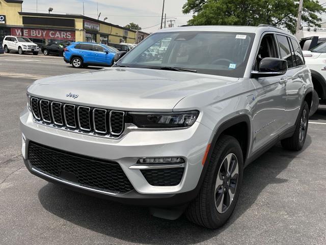 new 2024 Jeep Grand Cherokee 4xe car, priced at $39,995