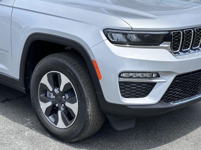 new 2024 Jeep Grand Cherokee 4xe car, priced at $39,995