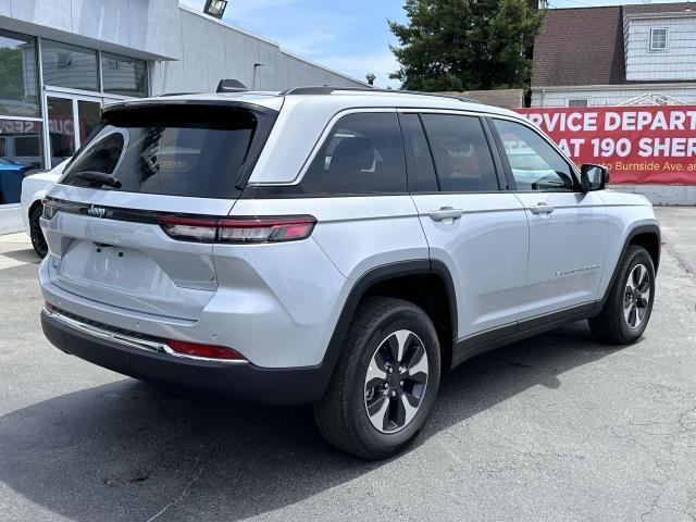 new 2024 Jeep Grand Cherokee 4xe car, priced at $39,995