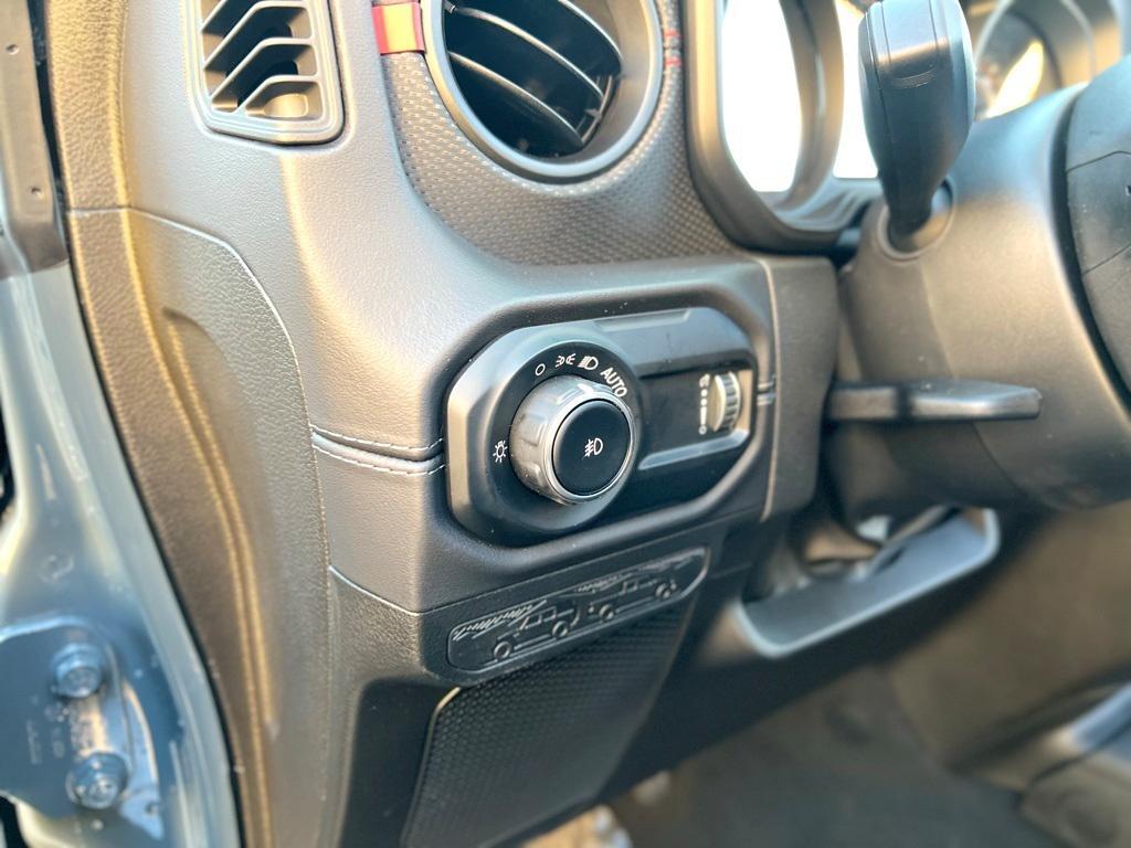 new 2025 Jeep Wrangler car, priced at $54,926
